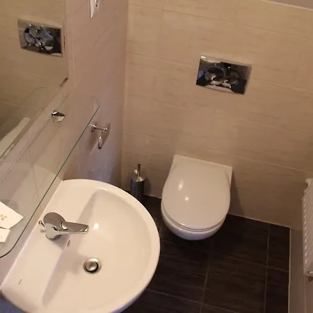 Podlesie Motel 3*